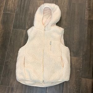 EUC Knapp Studio Faux Fur Hooded Zip Front Vest